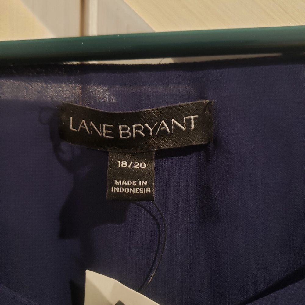 Lane Bryant Navy Blouse~New with Tags - Picture 3 of 3